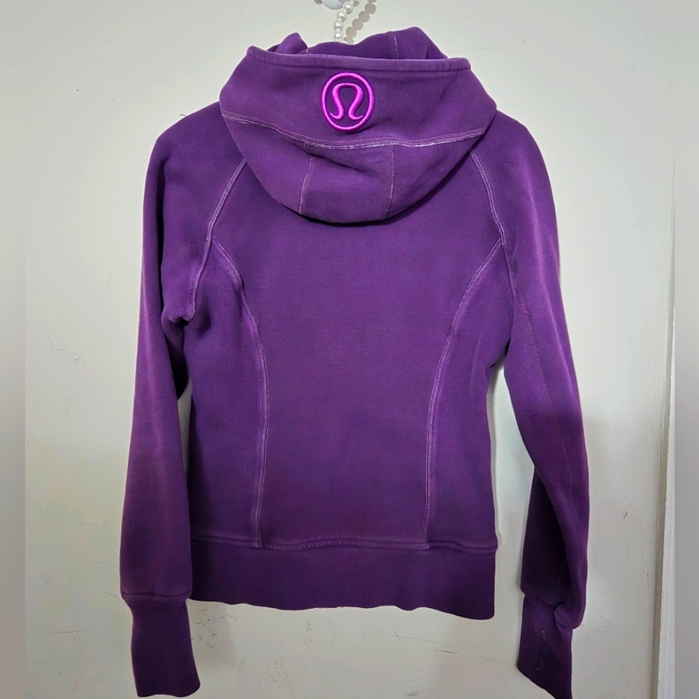 ⭐ Vintage Pristine Lululemon Scuba Hoodie with gorgeous contrast Sz 4⭐